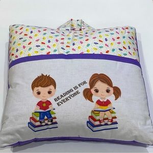 16 x 16 Reading Pillow with handle and pocket